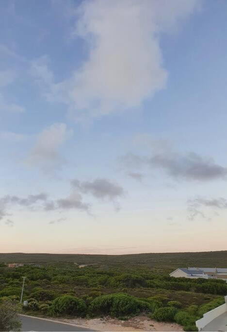 Southern Most Tip Of Africa Apartment With Sea Views อากุลฮาส ภายนอก รูปภาพ