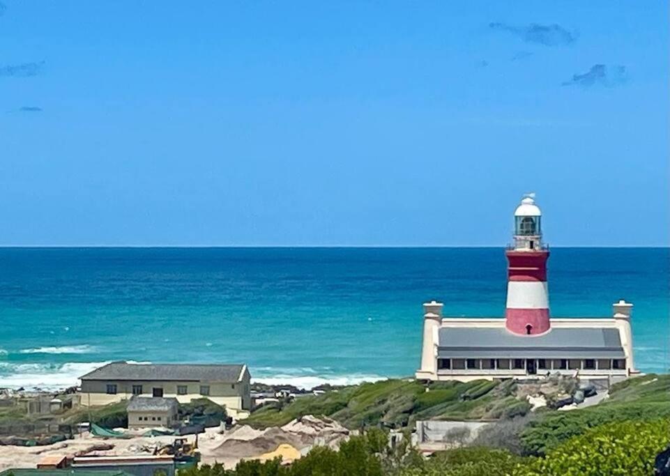 Southern Most Tip Of Africa Apartment With Sea Views อากุลฮาส ภายนอก รูปภาพ