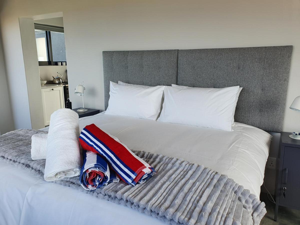 Southern Most Tip Of Africa Apartment With Sea Views อากุลฮาส ภายนอก รูปภาพ