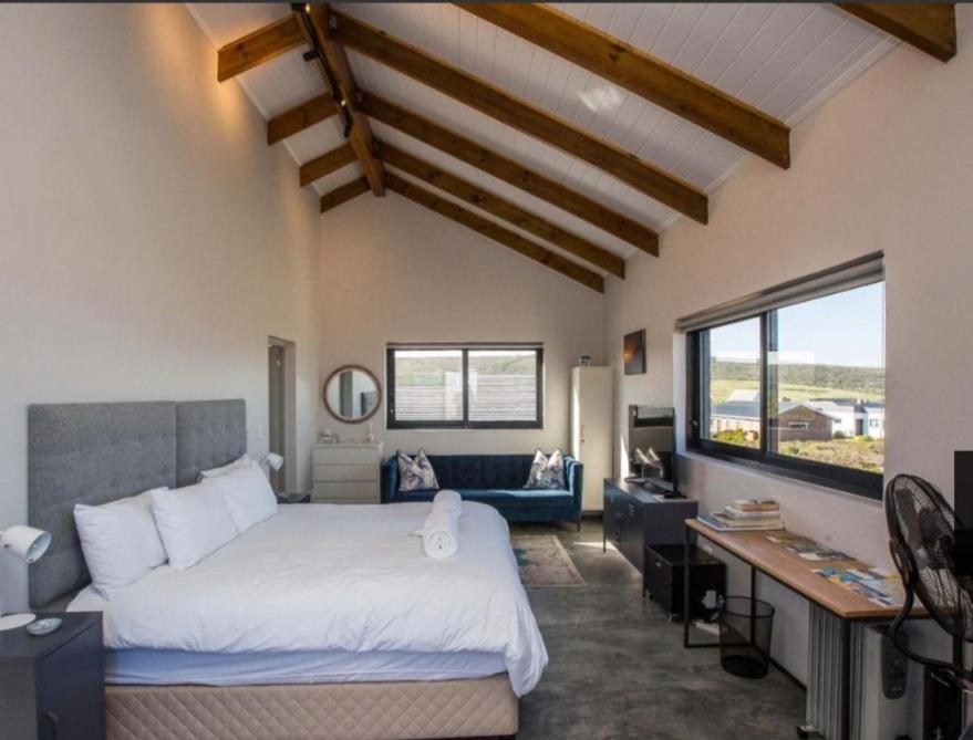 Southern Most Tip Of Africa Apartment With Sea Views อากุลฮาส ภายนอก รูปภาพ